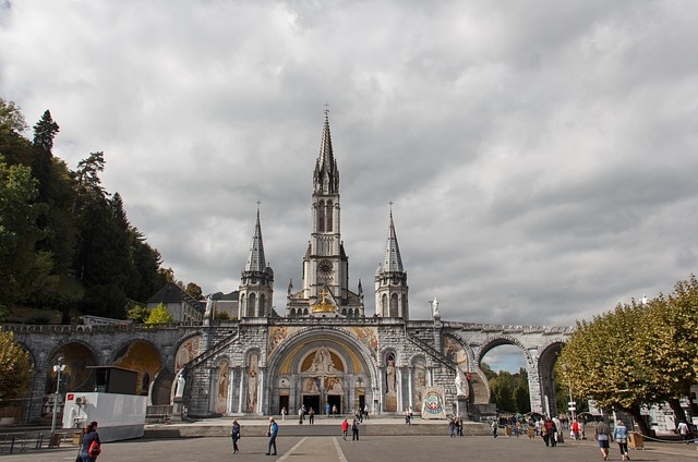 LOURDES, Anniversario PELLEGRINAGGI