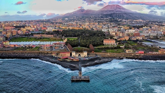 Tour POMPEI e COSTIERA AMALFITANA, Mercatini di Natale MERCATINI di NATALE